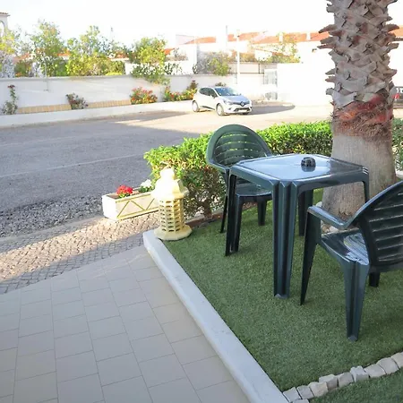 Sereia Da Oura Apartment *